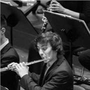 Sono un professore di Flauto traverso, diplomato al Conservatorio di Genova a pieni voti. Giovane e dinamico mi propongo per lezioni a distanza o in presenza di flauto, solfeggioe storia della musica. Adoro trasmettere le mie conoscenze ai miei allievi, c